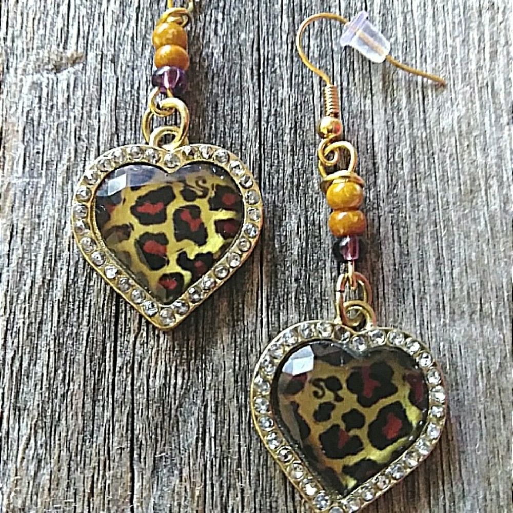 Animal print heart charms earrings